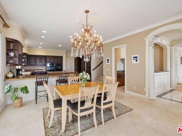 19016 Devonport Lane, Tarzana CA 91356