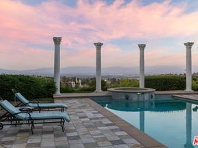 19016 Devonport Lane, Tarzana CA 91356