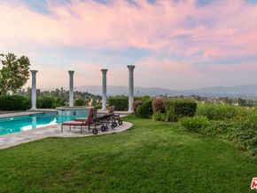 19016 Devonport Lane, Tarzana CA 91356