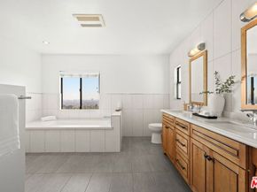 2267 Winona Boulevard, Los Angeles CA 90027