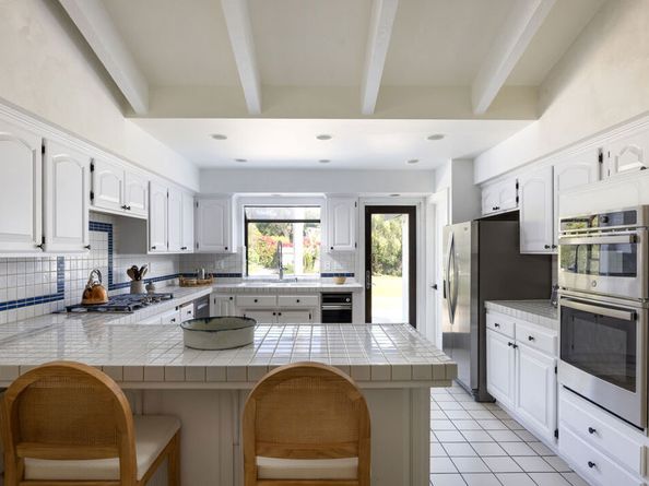 29328 Heathercliff Road, Malibu CA 90265