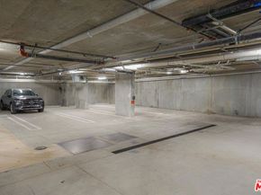 10918 Camarillo Street, North Hollywood CA 91603