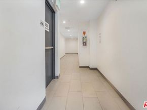 10918 Camarillo Street, North Hollywood CA 91603