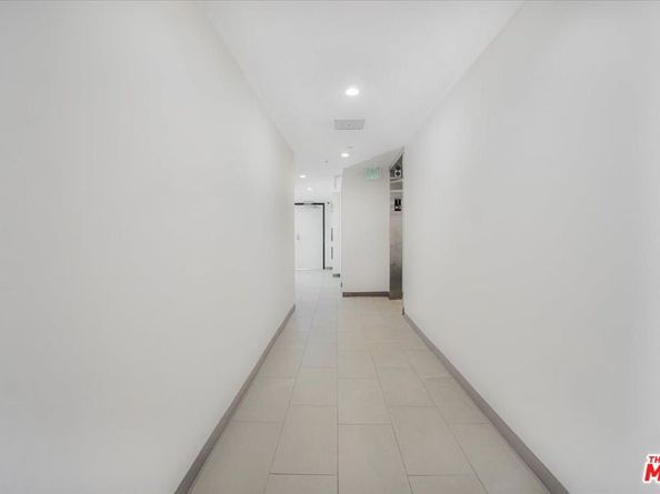 10918 Camarillo Street, North Hollywood CA 91603