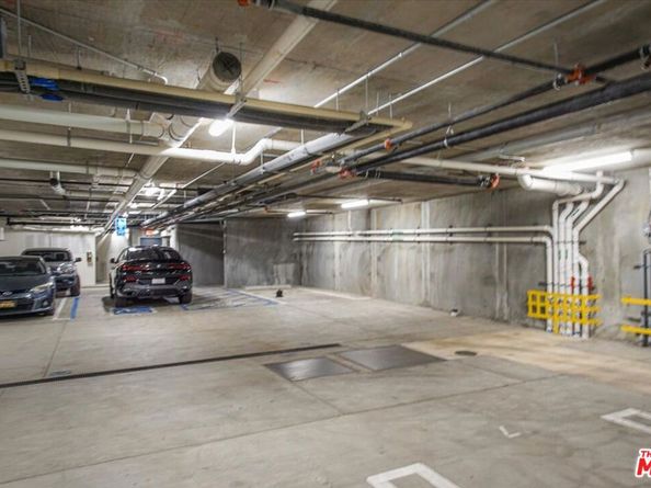 10918 Camarillo Street, North Hollywood CA 91603