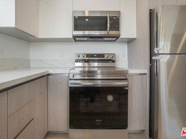 10918 Camarillo Street, North Hollywood CA 91603