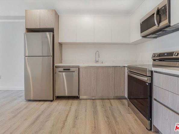 10918 Camarillo Street, North Hollywood CA 91603