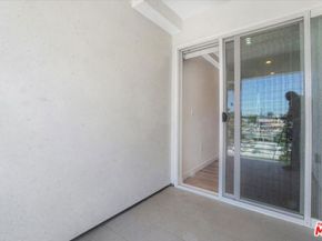 10918 Camarillo Street, North Hollywood CA 91603