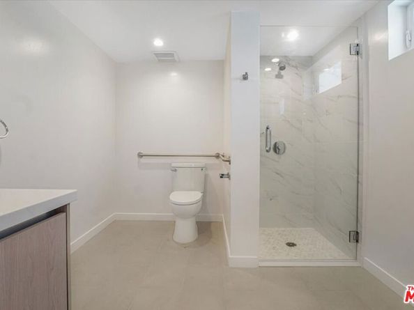 10918 Camarillo Street, North Hollywood CA 91603