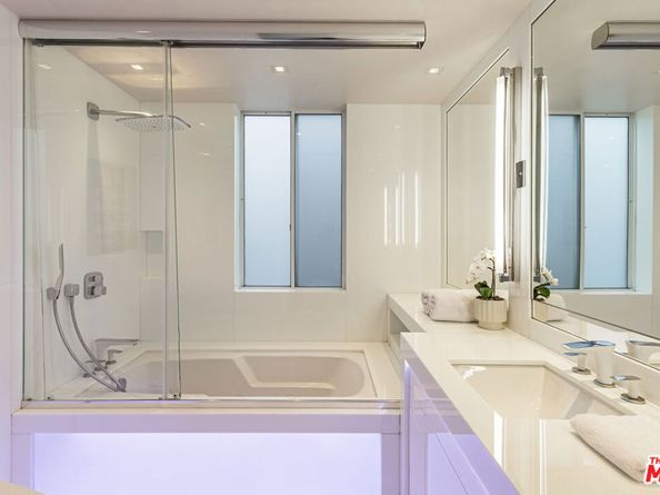 31636 Sea Level Drive, Malibu CA 90265