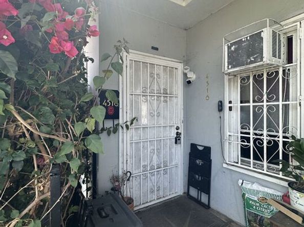 4518 Abbey Place, Los Angeles CA 90019