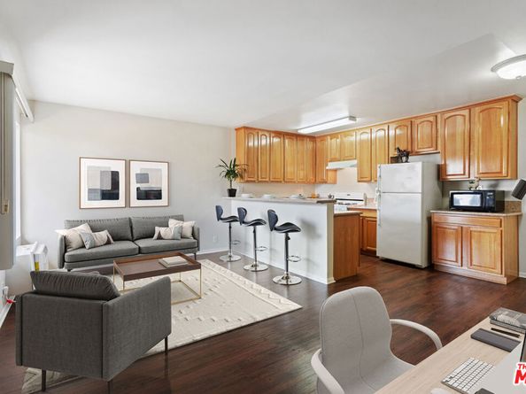 721 W 30th Street, Los Angeles CA 90007