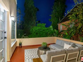 2001 Holly Hill Terrace, Los Angeles CA 90068