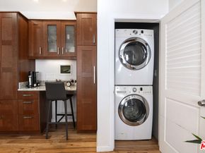 2001 Holly Hill Terrace, Los Angeles CA 90068