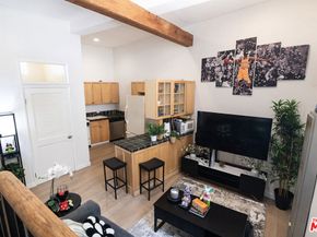 2001 Holly Hill Terrace, Los Angeles CA 90068