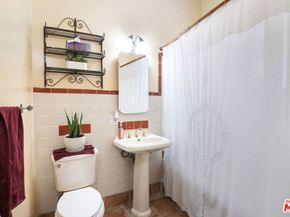 2001 Holly Hill Terrace, Los Angeles CA 90068
