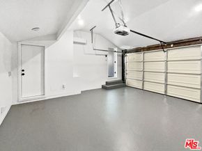 6906 Balcom Avenue, Reseda CA 91335