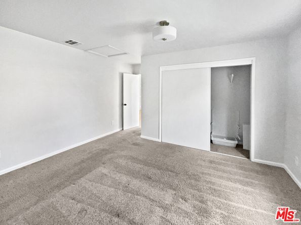 6906 Balcom Avenue, Reseda CA 91335