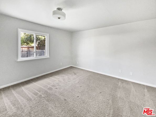 6906 Balcom Avenue, Reseda CA 91335