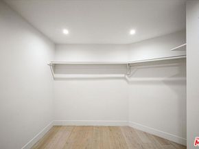 4122 S Bronson Avenue, Los Angeles CA 90008