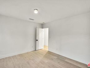 4122 S Bronson Avenue, Los Angeles CA 90008