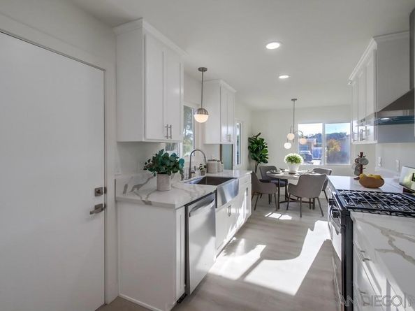2439 Calle Quebrada, San Diego CA 92139