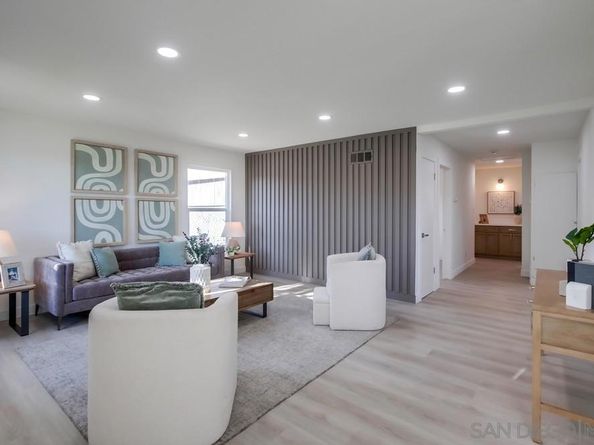 2439 Calle Quebrada, San Diego CA 92139