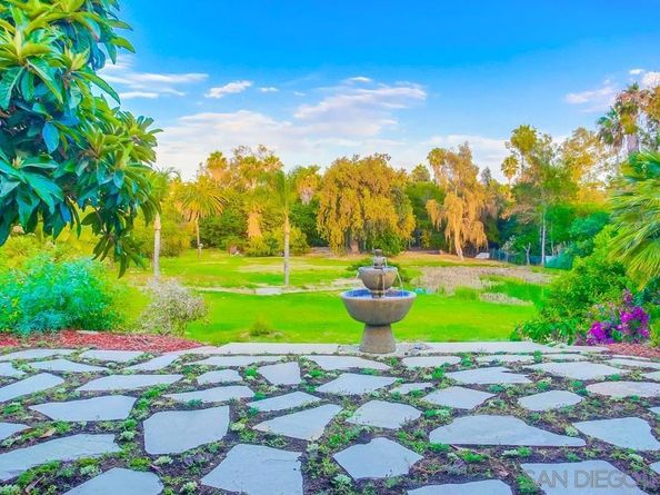 1924 Skyline Dr, Escondido CA 92027
