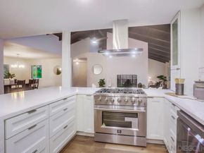 1924 Skyline Dr, Escondido CA 92027