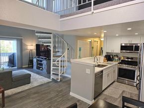 1564 Tanglewood LN 5, Escondido CA 92029