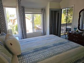 1564 Tanglewood LN 5, Escondido CA 92029