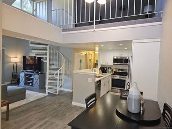 1564 Tanglewood LN