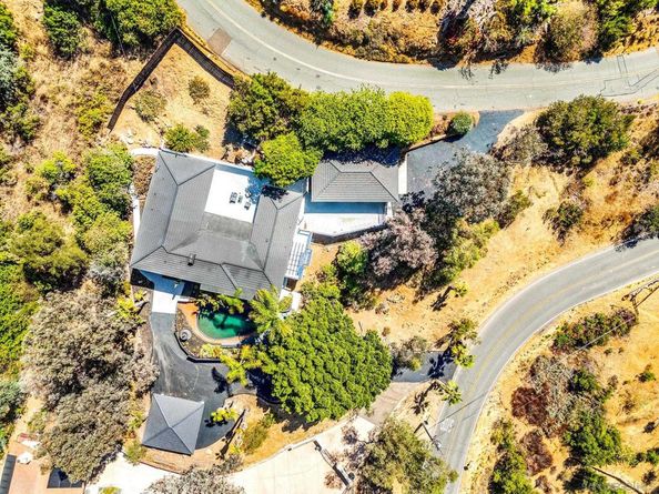 9130 Edgewood Dr, La Mesa CA 91941