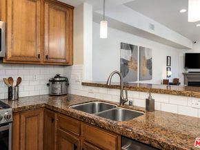 5753 White Oak Avenue 7, Encino CA 91316