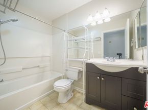 4755 Templeton Street 2210, Los Angeles CA 90032