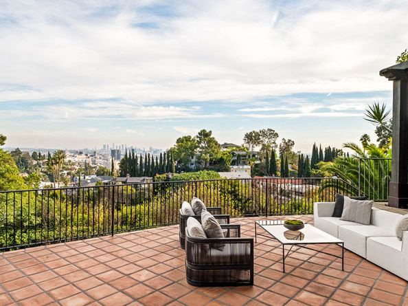 7020 La Presa Drive, Los Angeles CA 90068