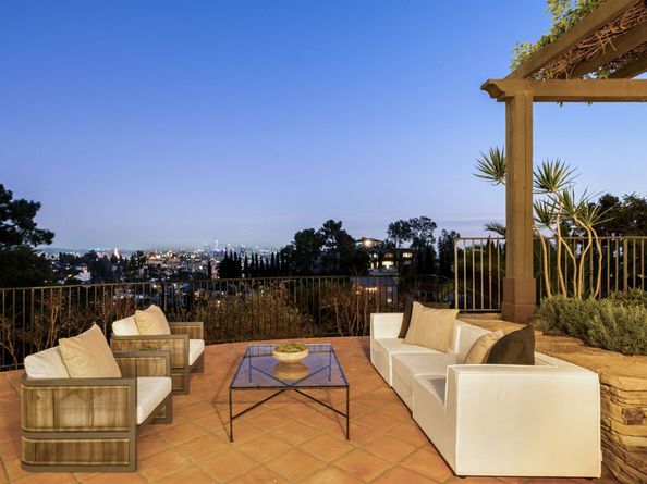 7020 La Presa Drive, Los Angeles CA 90068