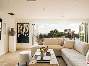 7020 La Presa Drive, Los Angeles CA 90068