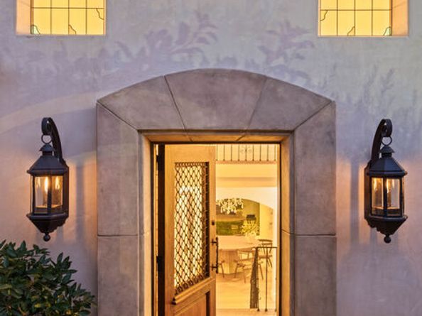 7020 La Presa Drive, Los Angeles CA 90068