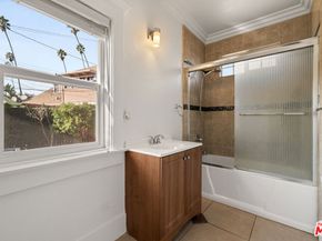 1513 S Victoria Avenue, Los Angeles CA 90019