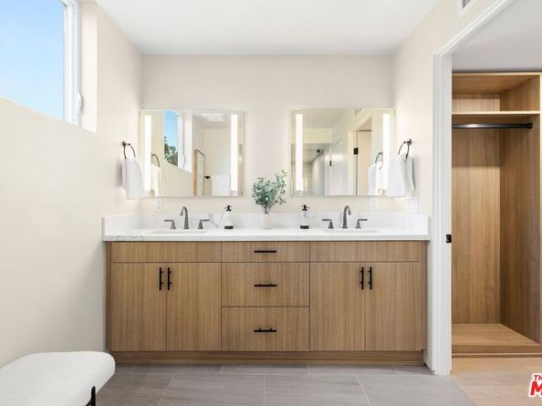 1011 N Ogden Drive 104, West Hollywood CA 90046