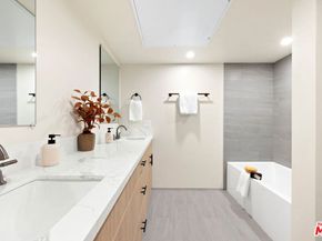 1011 N Ogden Drive 104, West Hollywood CA 90046