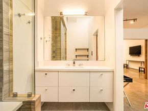 630 Rose Avenue 5, Venice CA 90291