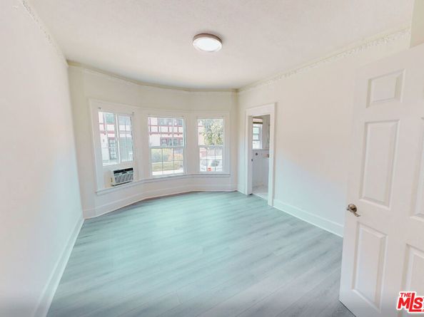 1139 W 27th Street, Los Angeles CA 90007