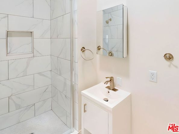 1139 W 27th Street, Los Angeles CA 90007