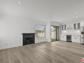 10500 Sunland Boulevard 4, Sunland CA 91040