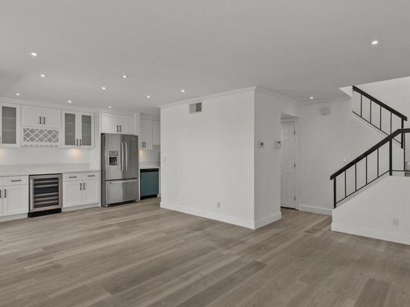 10500 Sunland Boulevard 4, Sunland CA 91040