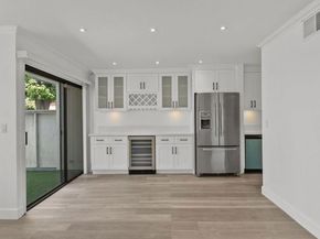 10500 Sunland Boulevard 4, Sunland CA 91040