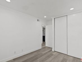 10500 Sunland Boulevard 4, Sunland CA 91040