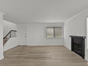 10500 Sunland Boulevard 4, Sunland CA 91040